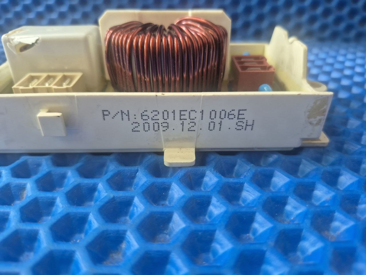 Сетевой фильтр 6201EC1006E — изображение 3