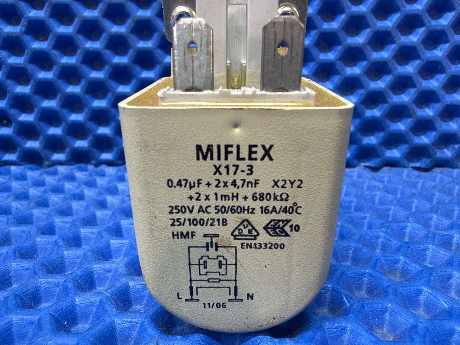 Сетевой фильтр MIFLEX X17-3 — изображение 3