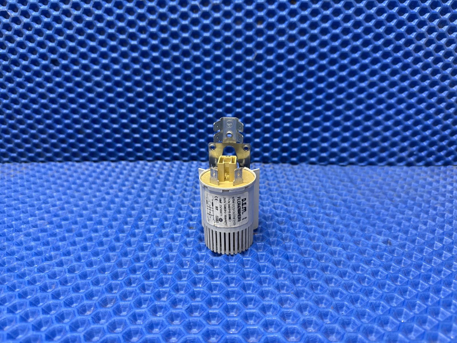 Сетевой фильтр FLCR470501ER5