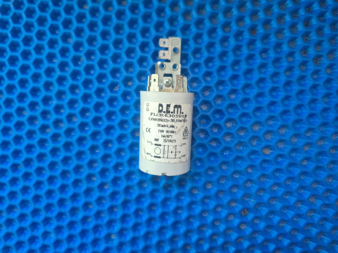 Сетевой фильтр FLCR630501F